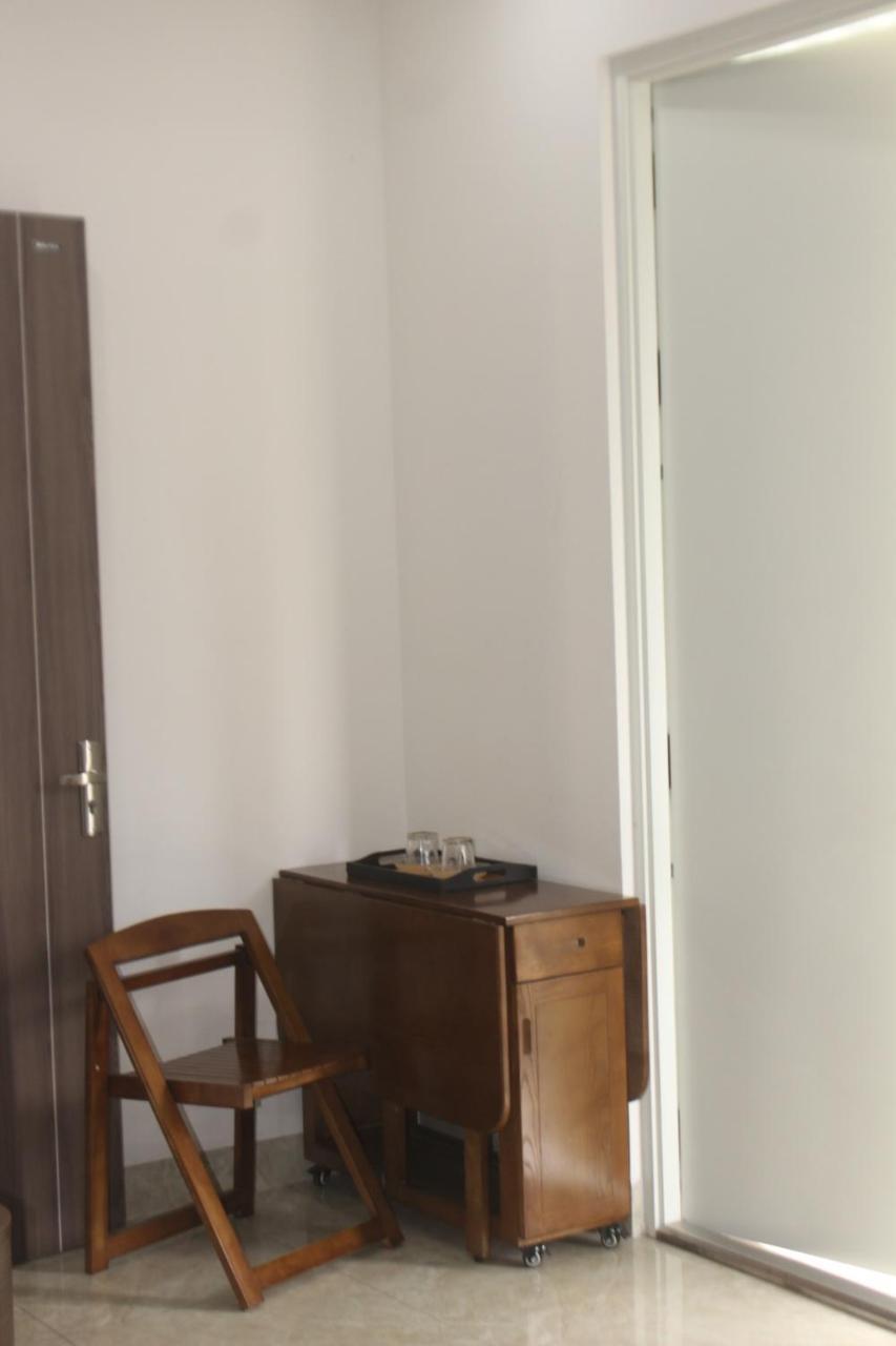 ホテル Mimi Housing ハノイ市 エクステリア 写真